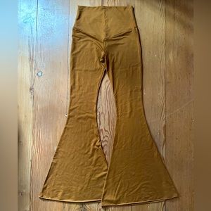 Purusha People Mushy Flares 🍄